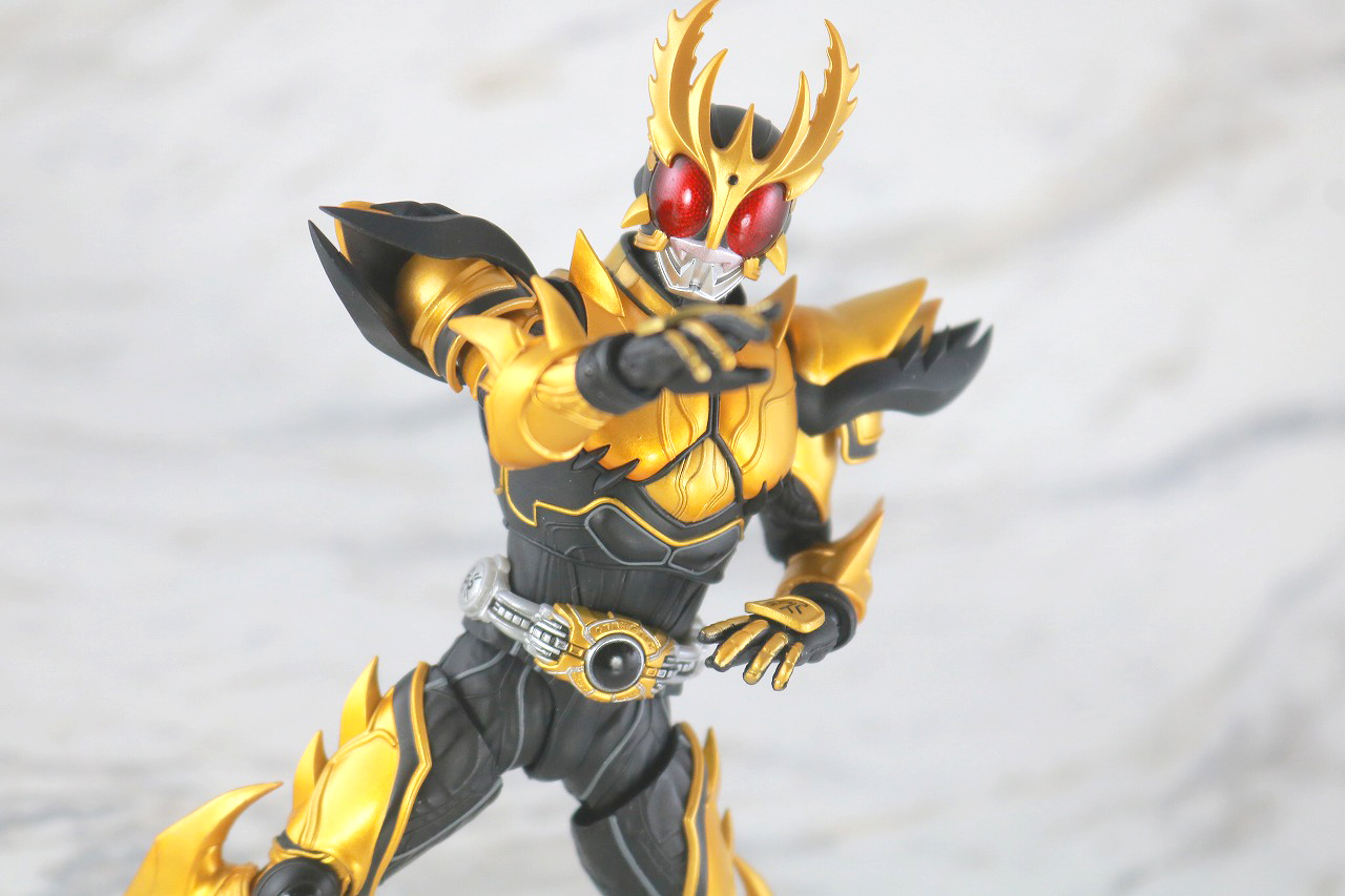 S.H.フィギュアーツ　仮面ライダークウガ ライジングアルティメット　真骨彫製法　レビュー　アクション