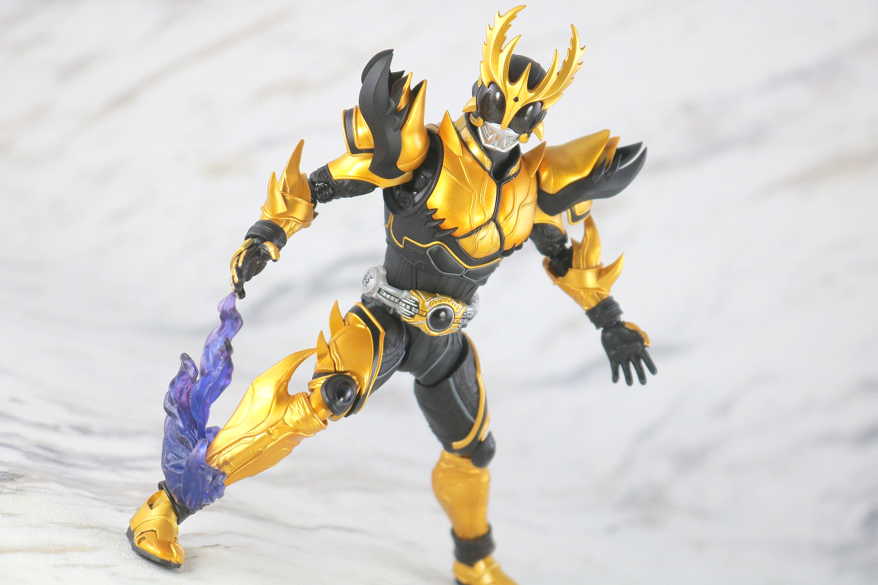 S.H.フィギュアーツ　仮面ライダークウガ ライジングアルティメット　真骨彫製法　レビュー　アクション