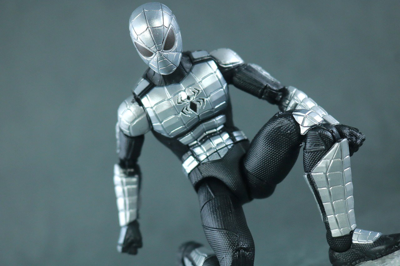 マーベルレジェンド　スパイダー・アーマーMK1　レビュー　本体