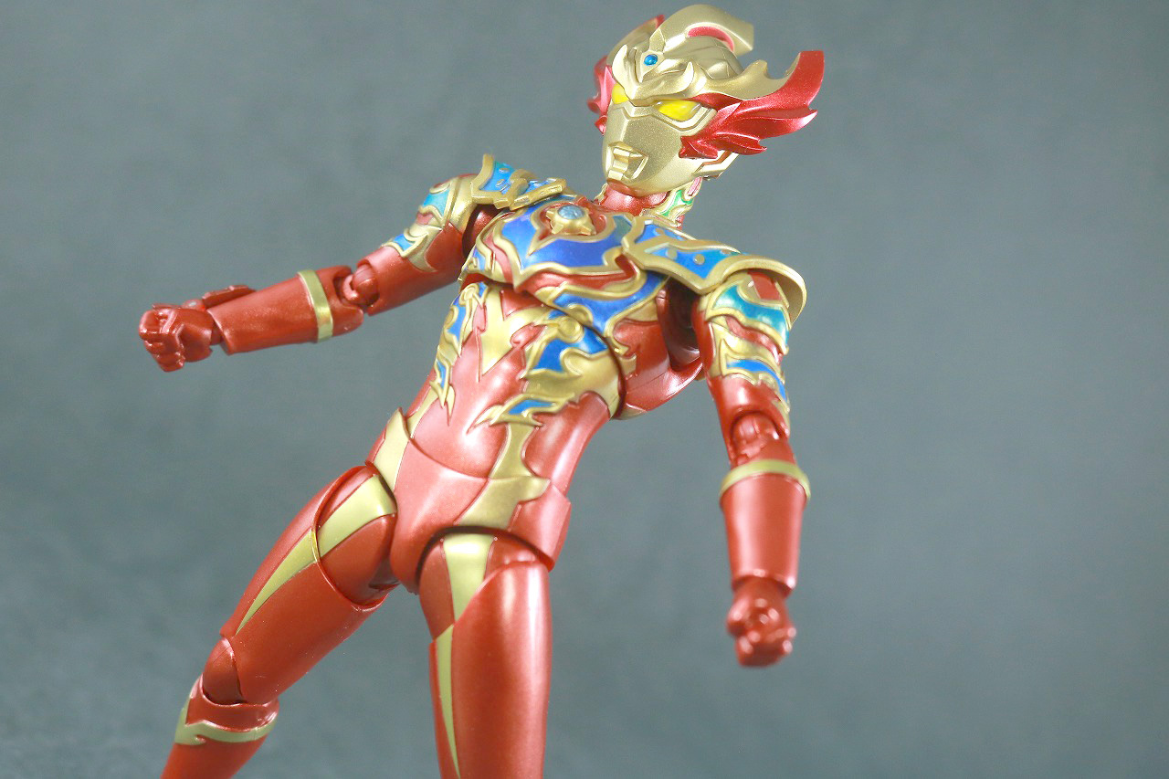 S.H.フィギュアーツ　ウルトラマンタイガ トライストリウム レインボー　レビュー　アクション