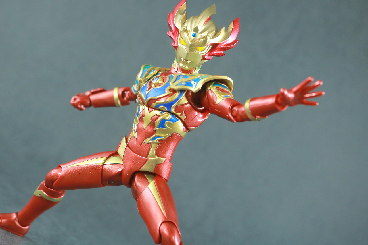 S.H.フィギュアーツ　ウルトラマンタイガ トライストリウム レインボー　レビュー　アクション