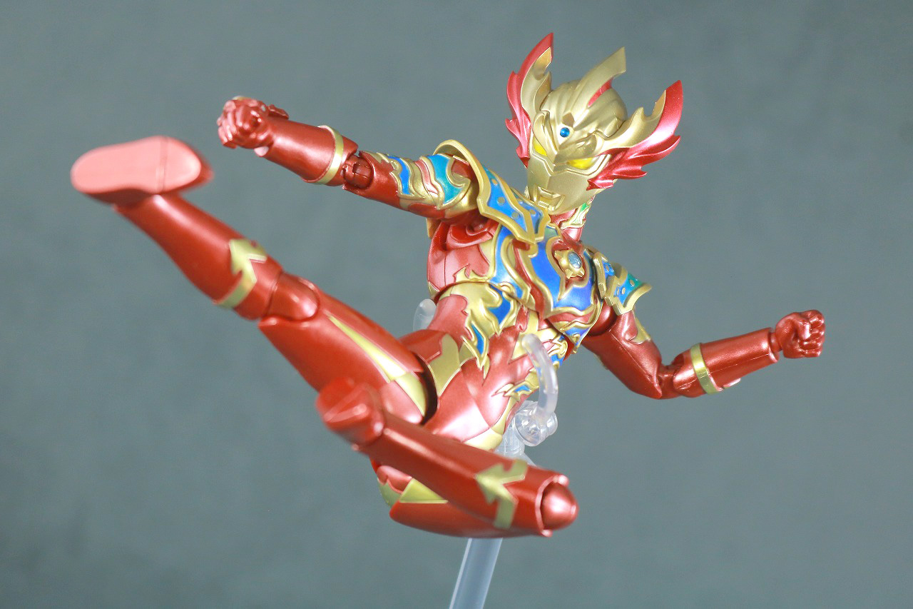 S.H.フィギュアーツ　ウルトラマンタイガ トライストリウム レインボー　レビュー　アクション