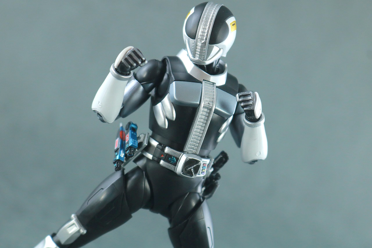 S.H.フィギュアーツ　仮面ライダー電王　プラットフォーム　ケータロスVer.　真骨彫製法　レビュー　アクション