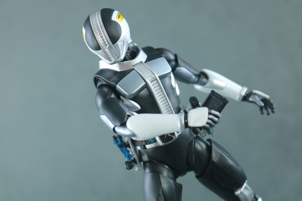 S.H.フィギュアーツ　仮面ライダー電王　プラットフォーム　ケータロスVer.　真骨彫製法　レビュー　アクション