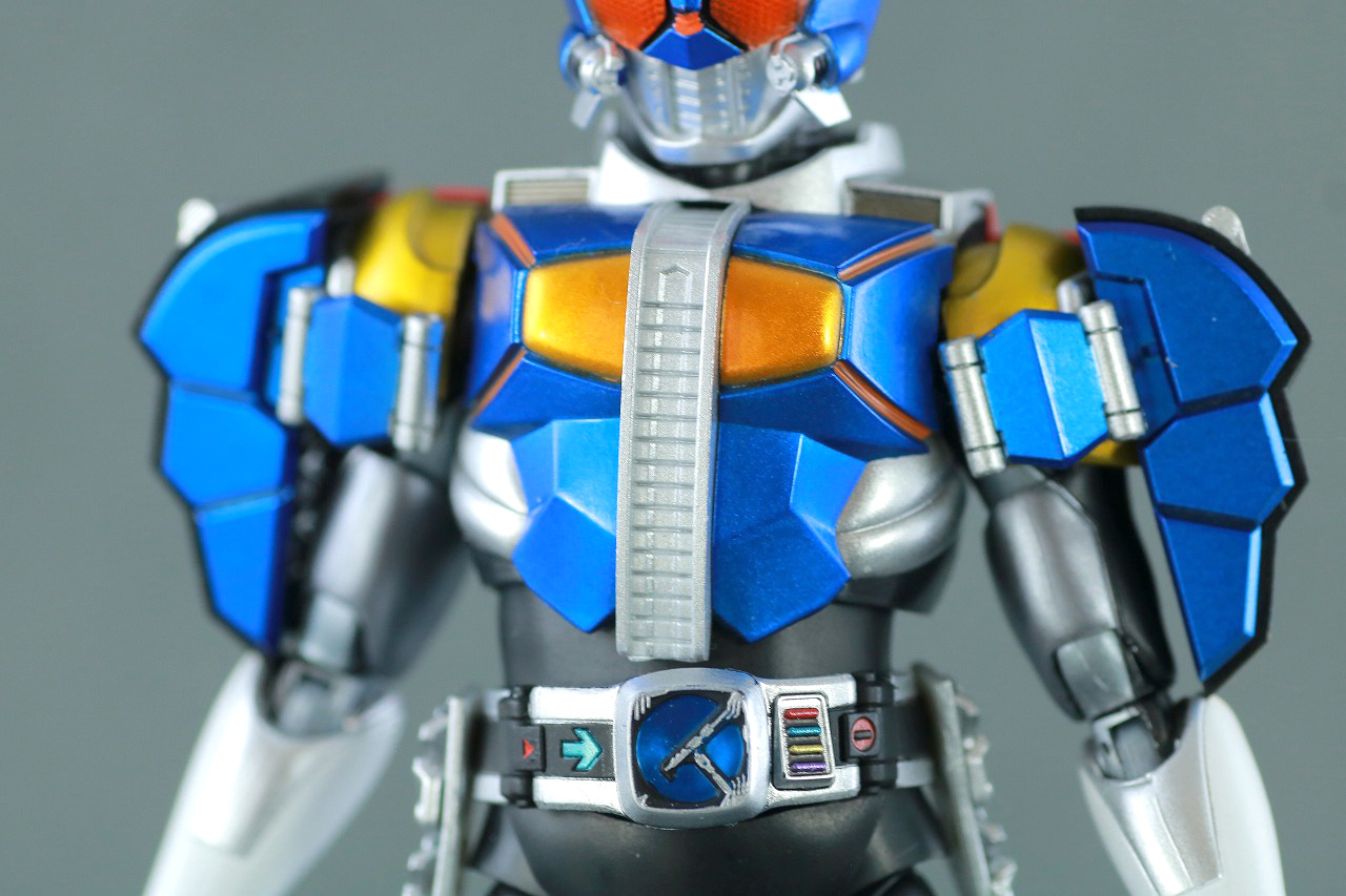 S.H.フィギュアーツ　仮面ライダー電王　ロッドフォーム　真骨彫製法　レビュー　本体