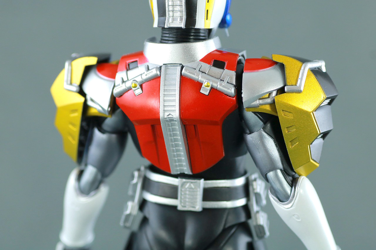 S.H.フィギュアーツ　仮面ライダー電王　ロッドフォーム　真骨彫製法　レビュー　本体