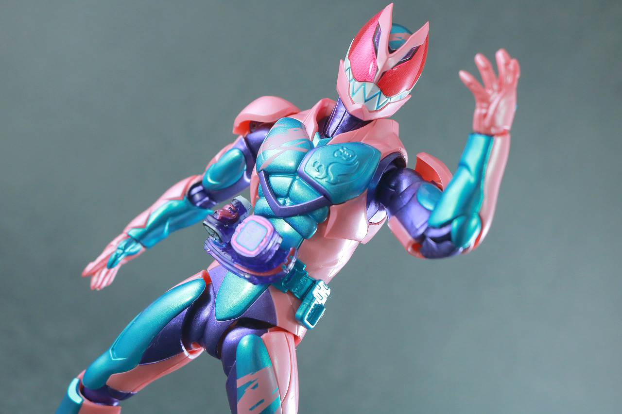 S.H.フィギュアーツ　仮面ライダーリバイ レックスゲノム　レビュー