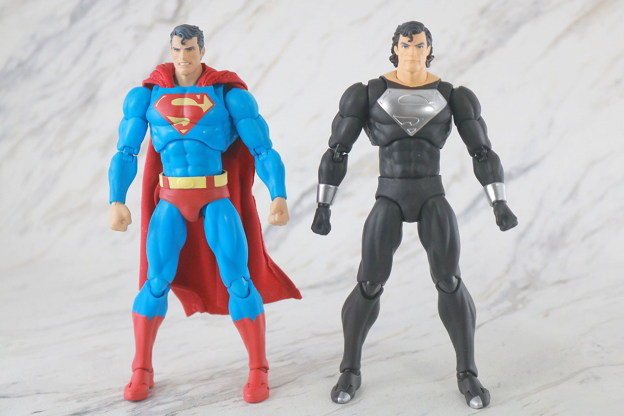 MAFEX　スーパーマン（リターン・オブ・スーパーマン）　ブラックスーツ　レビュー　本体　バットマン：ハッシュ　比較