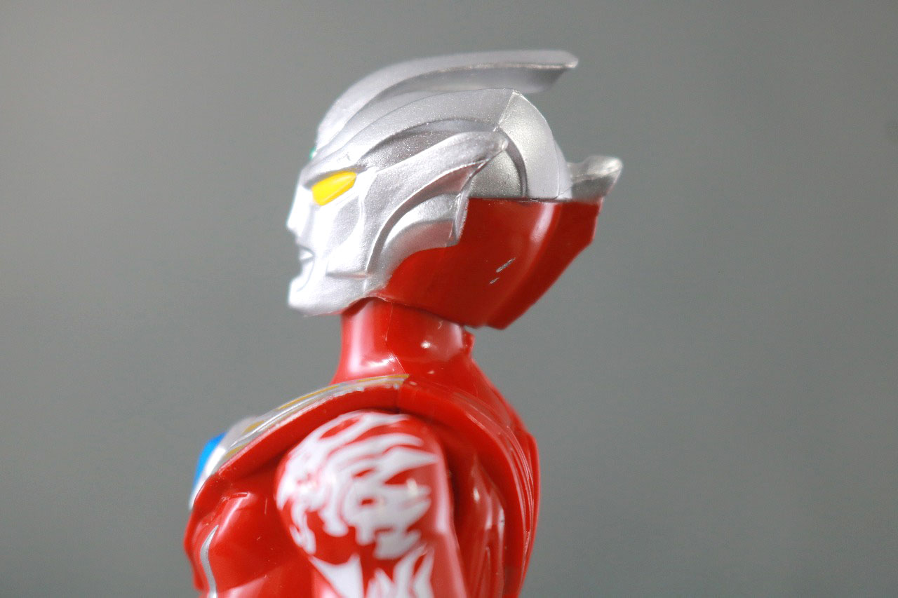 ウルトラアクションフィギュア　ウルトラマンレグロス　レビュー　可動範囲