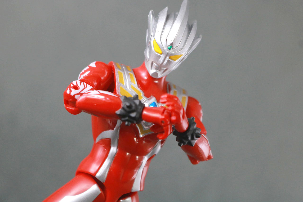 ウルトラアクションフィギュア　ウルトラマンレグロス　レビュー