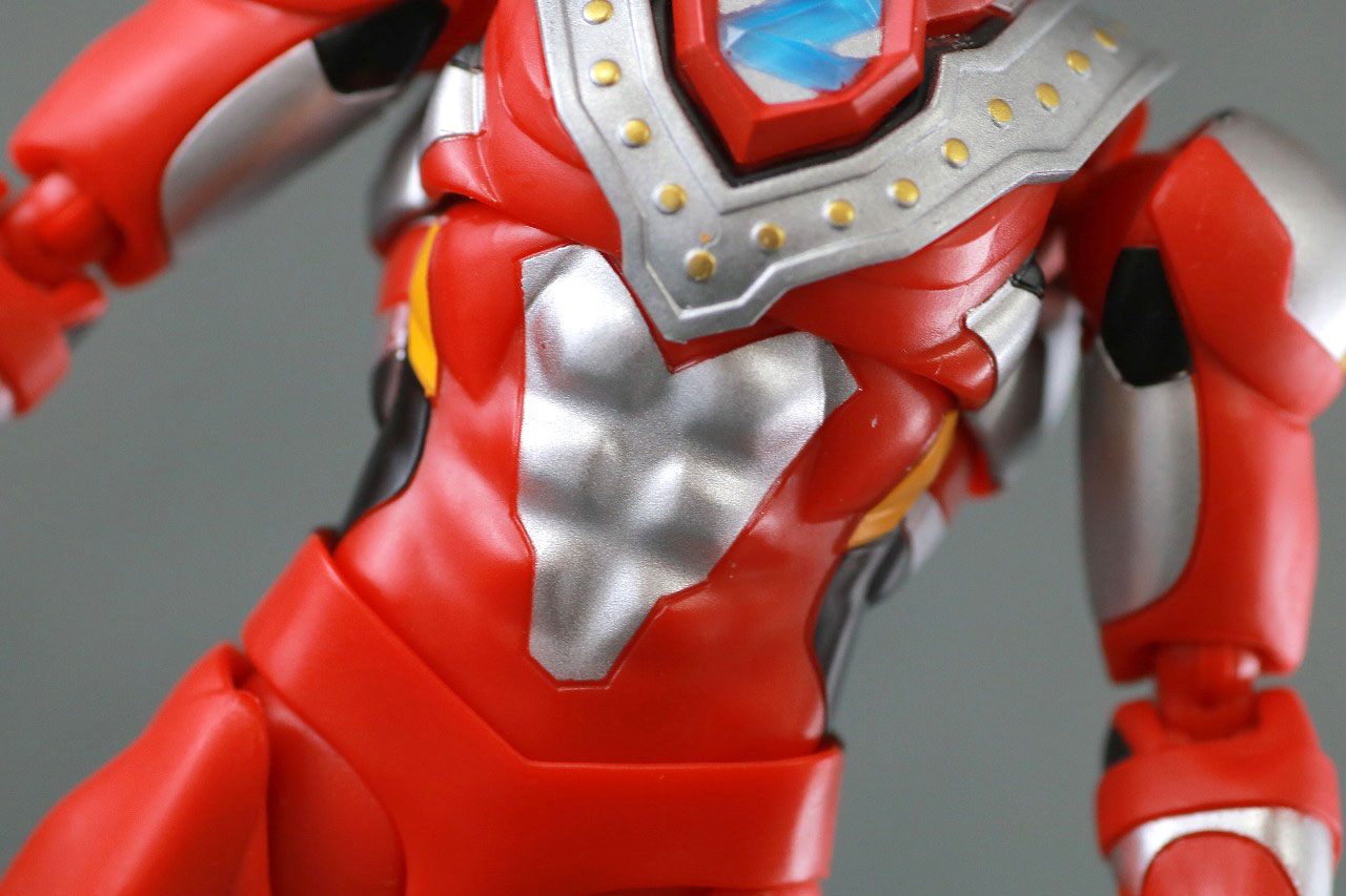 S.H.フィギュアーツ　ウルトラマンゼット　ベータスマッシュ　レビュー　本体