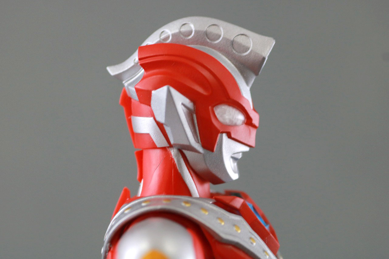 S.H.フィギュアーツ　ウルトラマンゼット　ベータスマッシュ　レビュー　本体