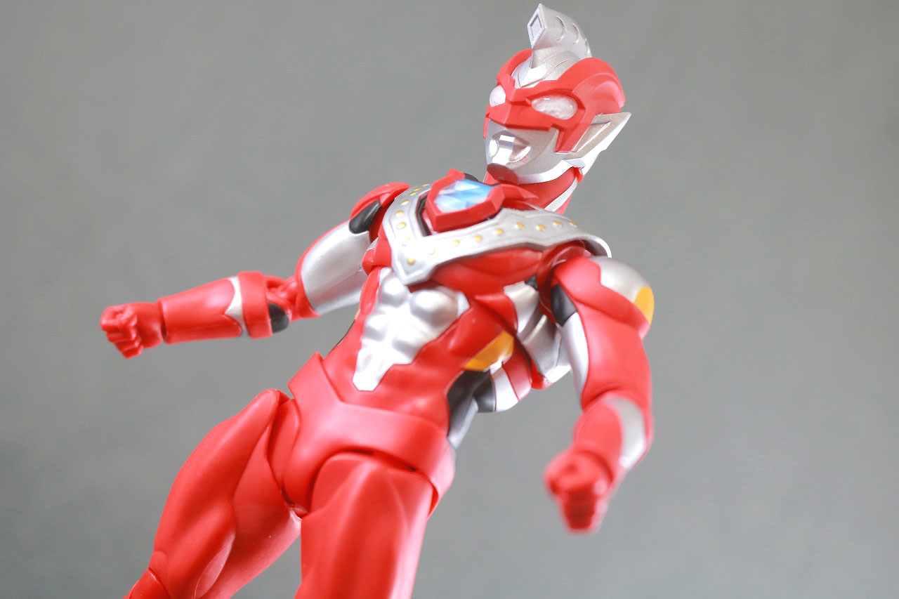 S.H.フィギュアーツ　ウルトラマンゼット　ベータスマッシュ　レビュー　アクション