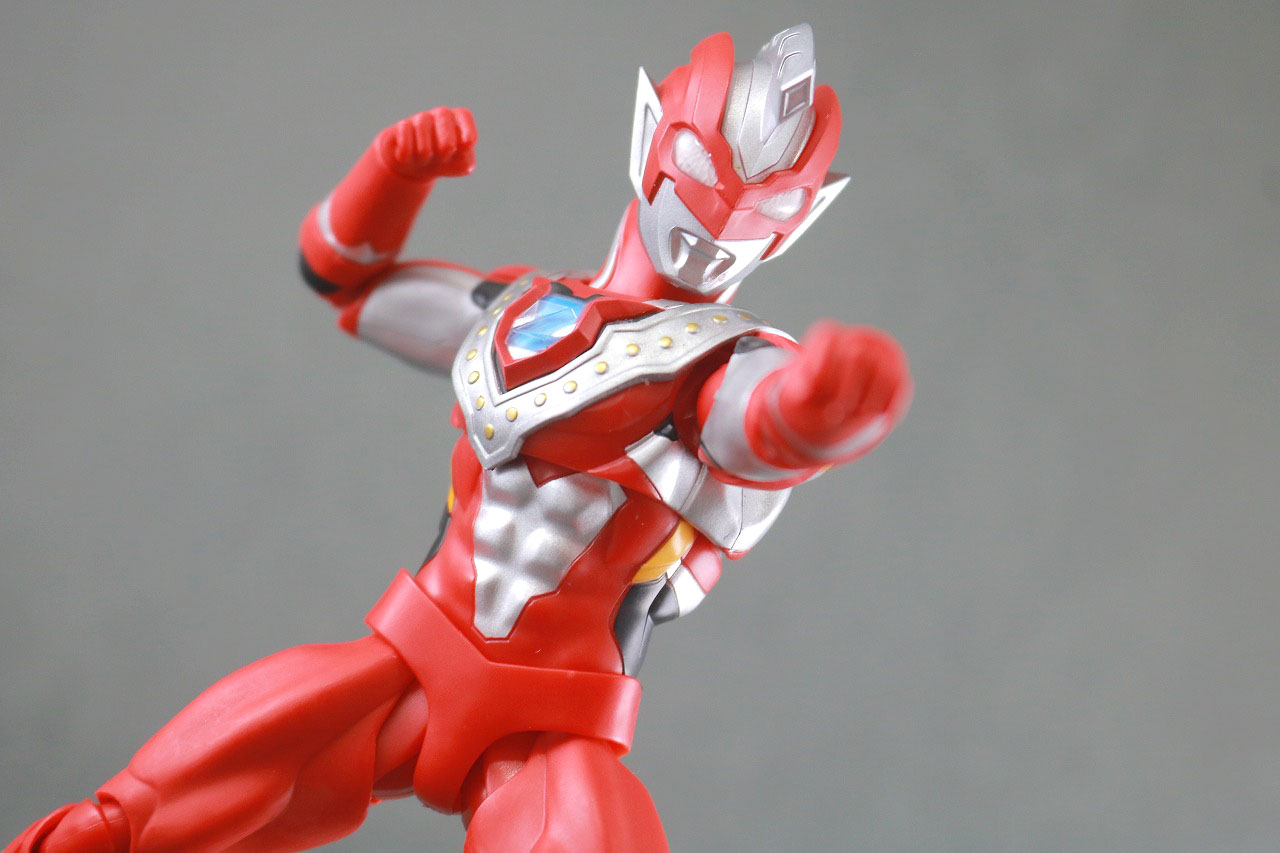 S.H.フィギュアーツ　ウルトラマンゼット　ベータスマッシュ　レビュー　アクション