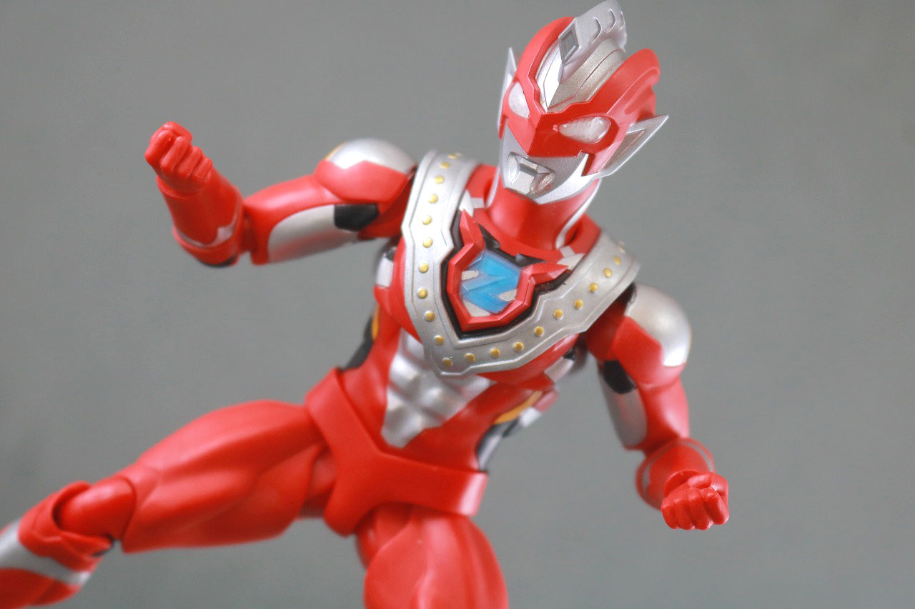 S.H.フィギュアーツ　ウルトラマンゼット　ベータスマッシュ　レビュー　アクション