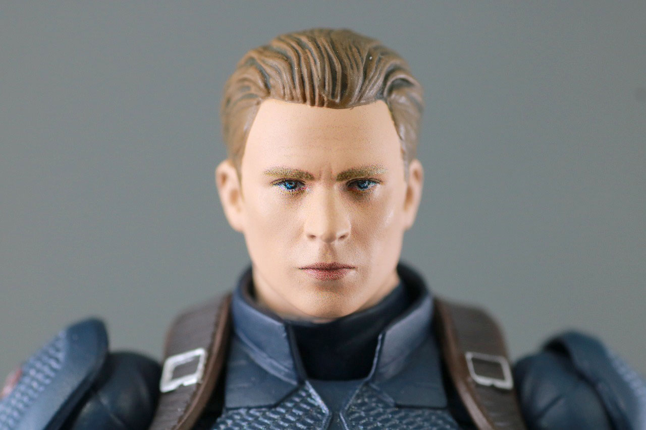 MAFEX　マフェックス　キャプテンアメリカ　アベンジャーズ　エンドゲーム　レビュー　付属品　交換用ヘッド　素顔　スティーブ・ロジャース