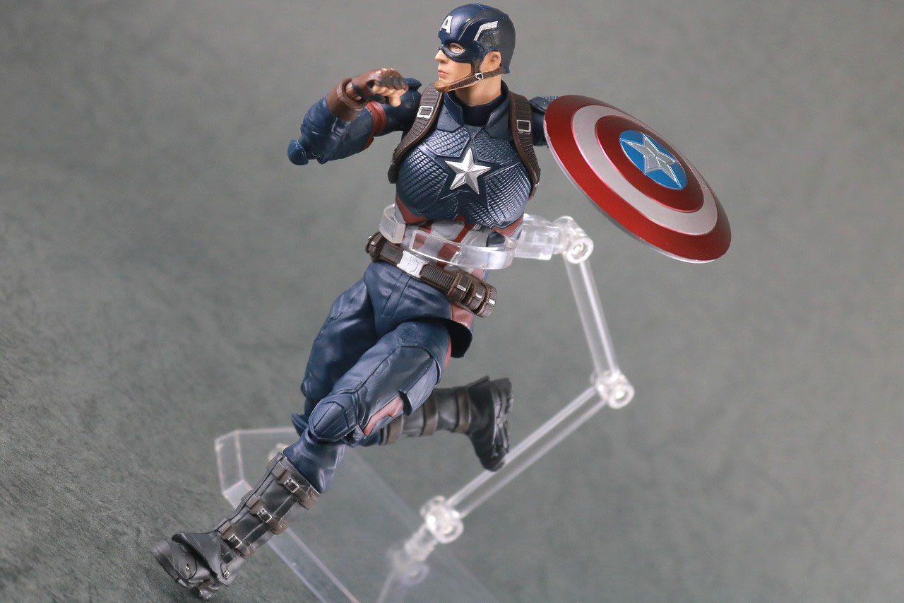 MAFEX　マフェックス　キャプテンアメリカ　アベンジャーズ　エンドゲーム　レビュー　アクション