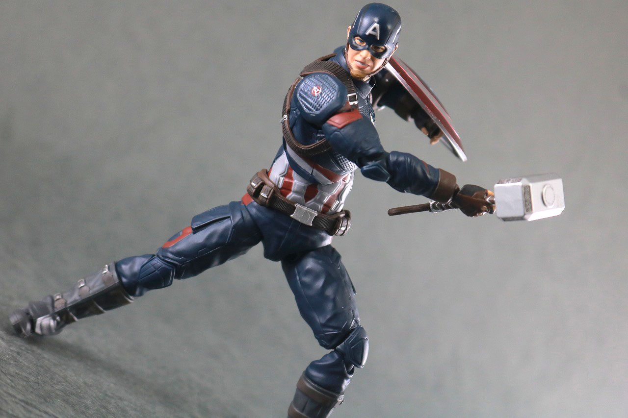 MAFEX　マフェックス　キャプテンアメリカ　アベンジャーズ　エンドゲーム　レビュー　アクション