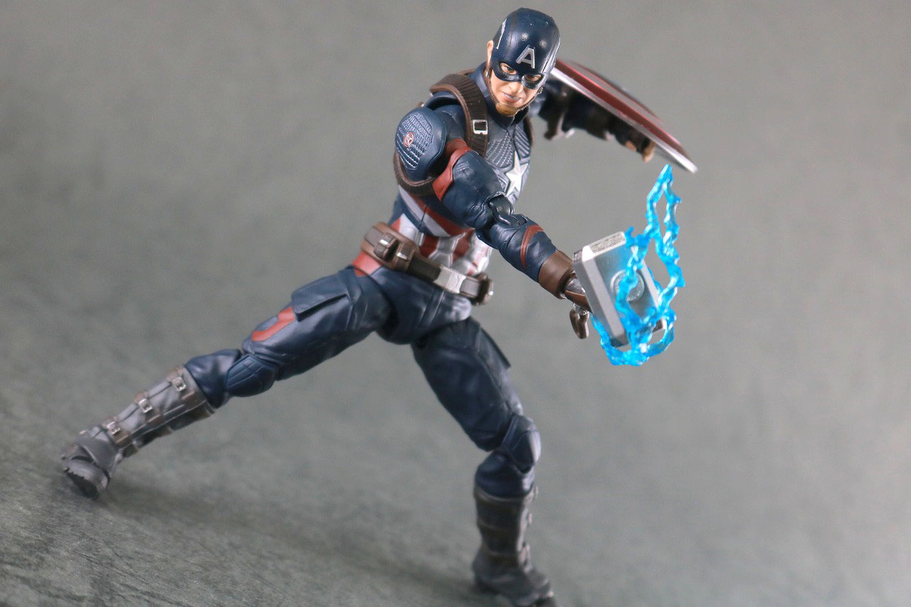 MAFEX　マフェックス　キャプテンアメリカ　アベンジャーズ　エンドゲーム　レビュー　アクション