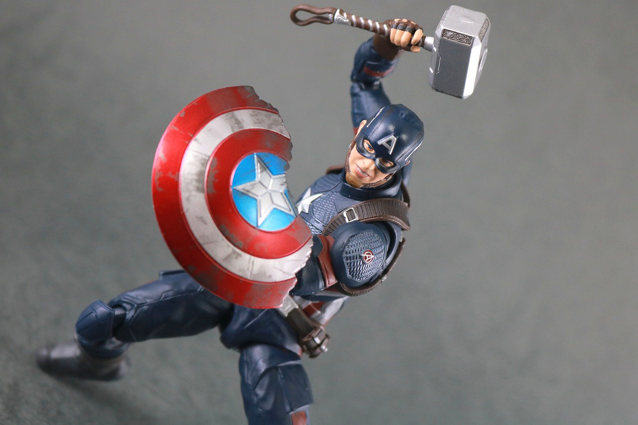 MAFEX　マフェックス　キャプテンアメリカ　アベンジャーズ　エンドゲーム　レビュー　アクション