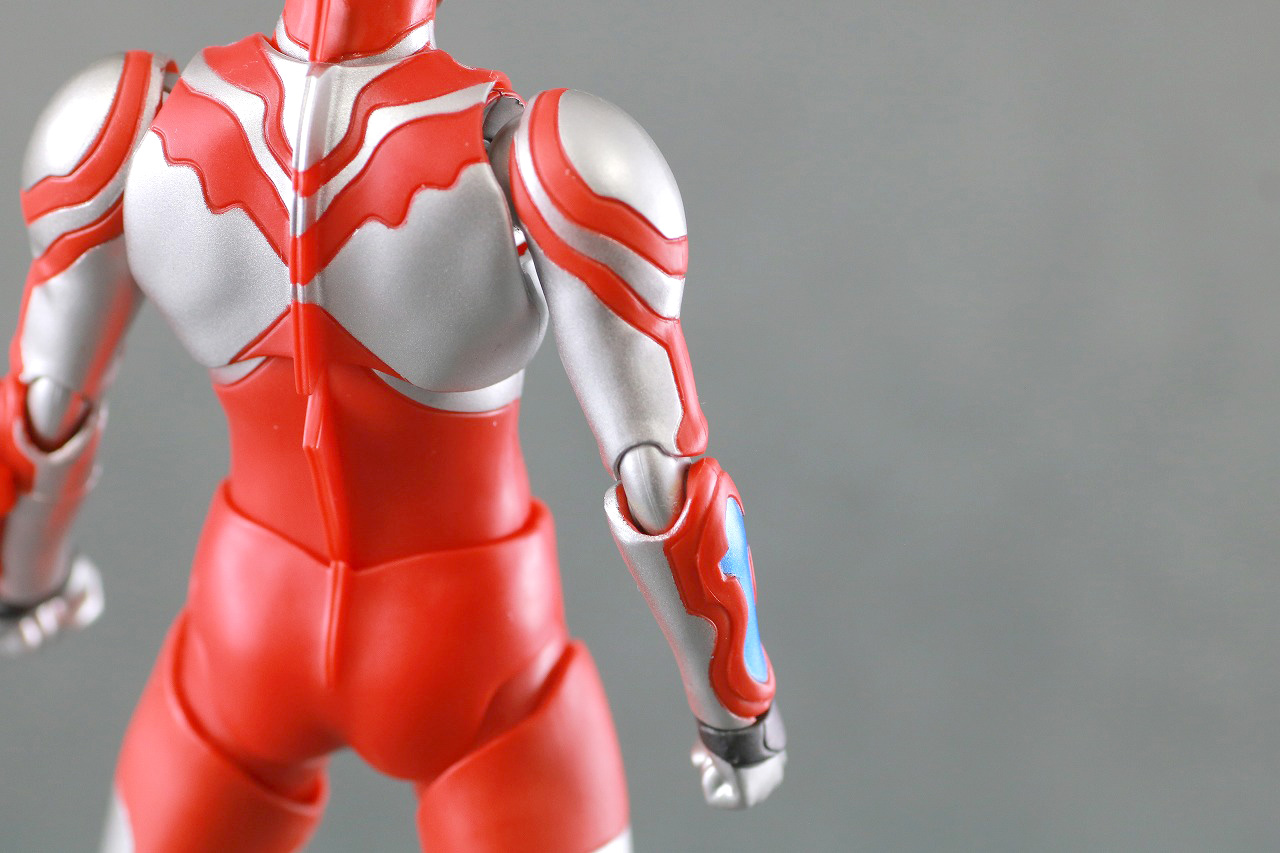 S.H.フィギュアーツ　ウルトラマンリブット　レビュー　本体