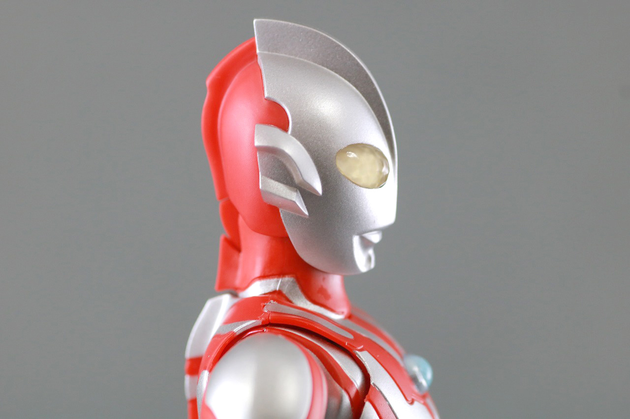 S.H.フィギュアーツ　ウルトラマンリブット　レビュー　本体