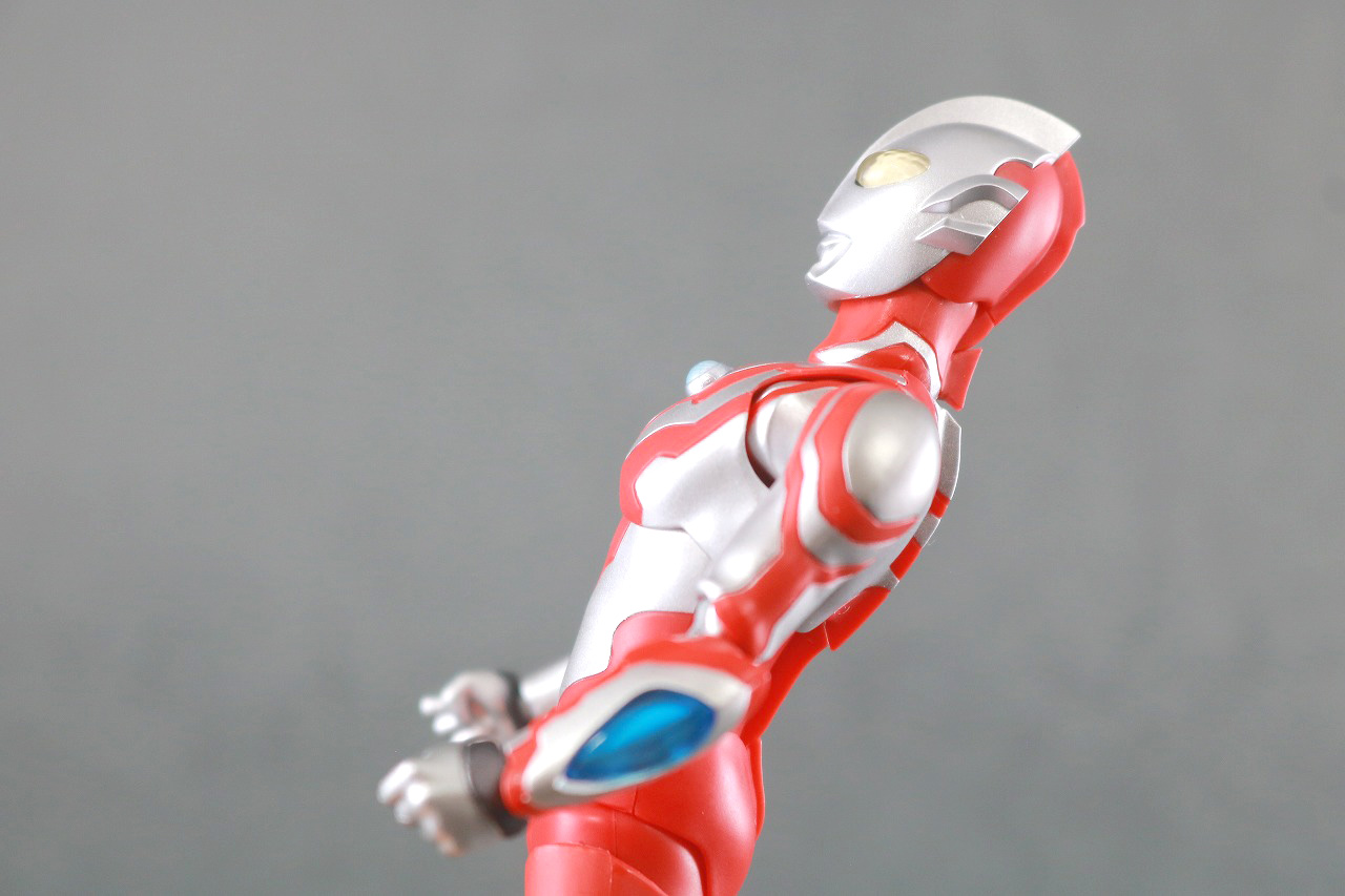 S.H.フィギュアーツ　ウルトラマンリブット　レビュー　可動範囲