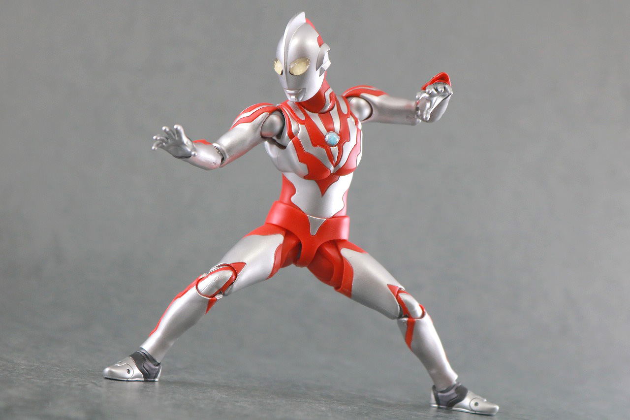 S.H.フィギュアーツ　ウルトラマンリブット　レビュー　アクション