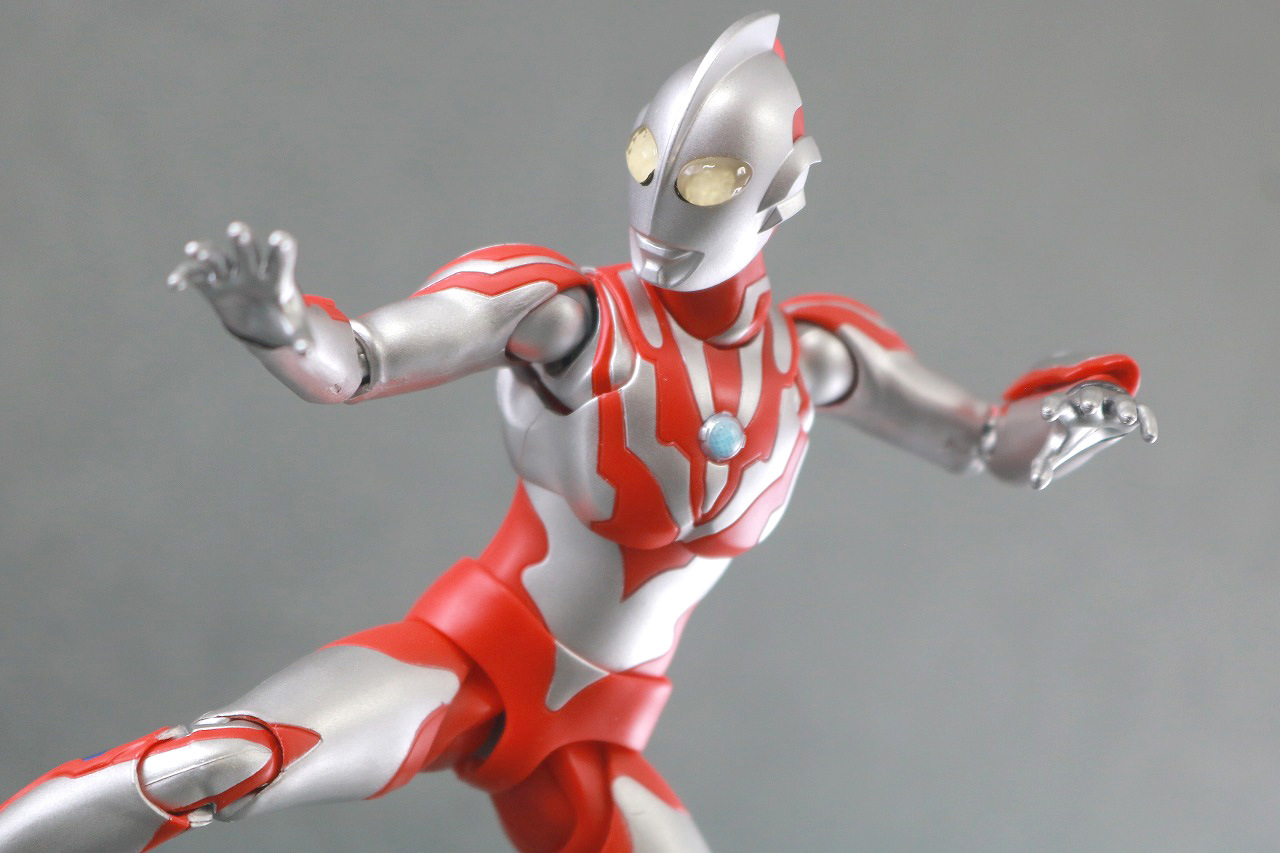 S.H.フィギュアーツ　ウルトラマンリブット　レビュー　アクション