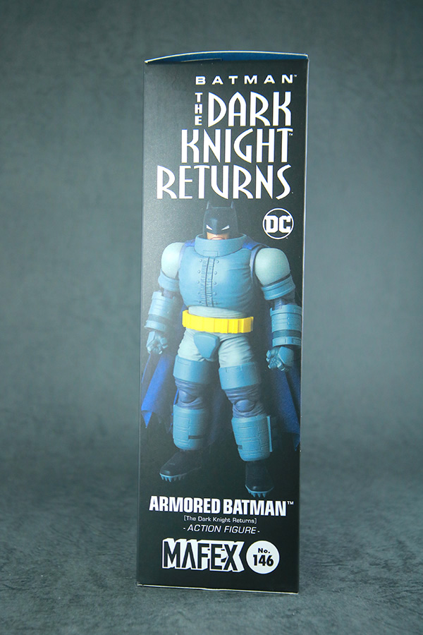 MAFEX　アーマード・バットマン　The Dark Knight Returns　レビュー　パッケージ