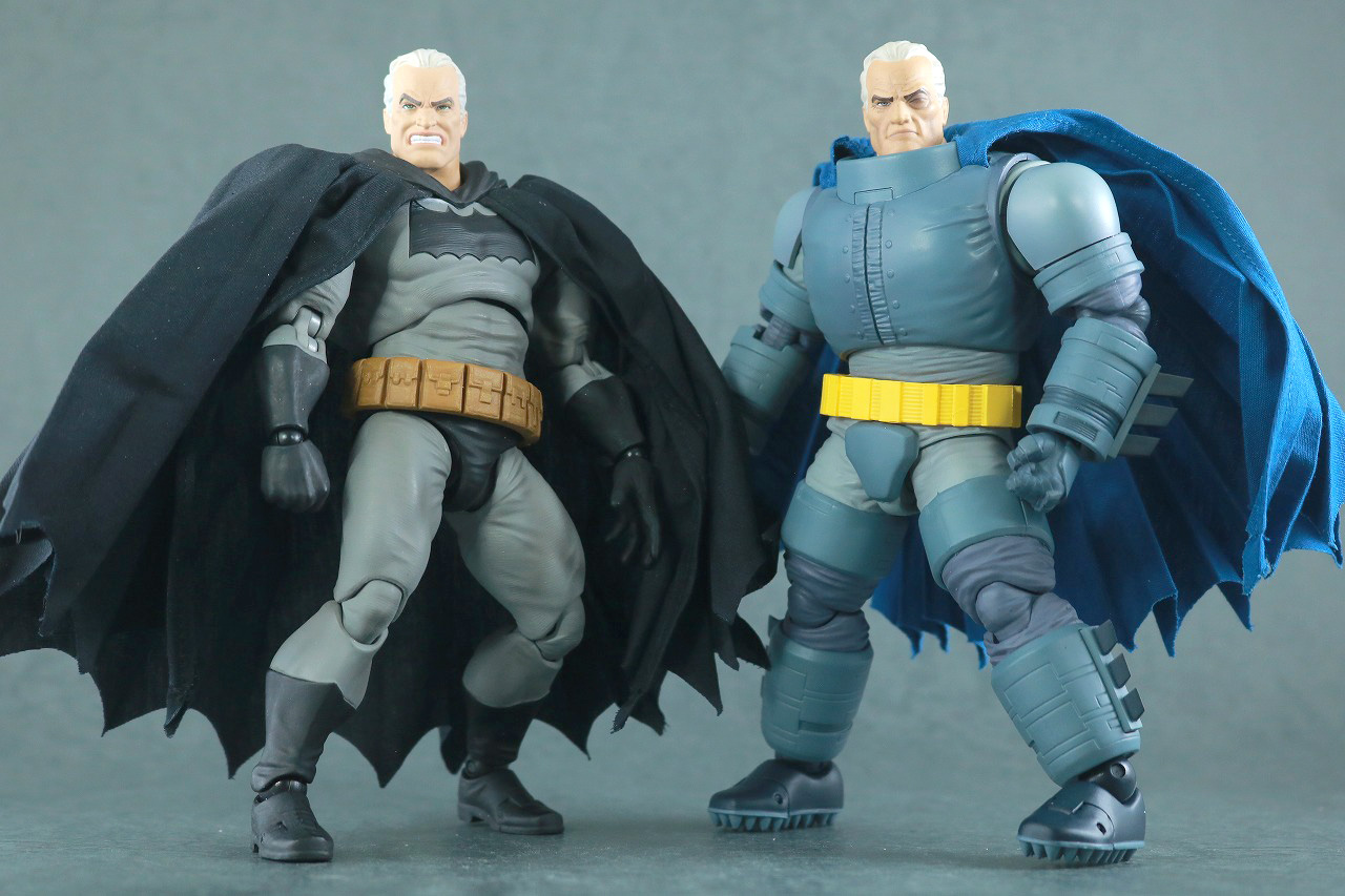 MAFEX　アーマード・バットマン　The Dark Knight Returns　レビュー　アクション