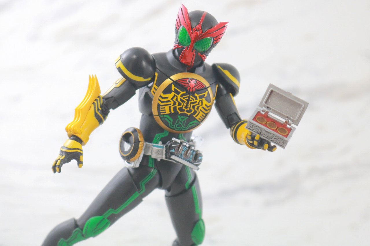 S.H.フィギュアーツ　仮面ライダーオーズ　ブラカワニコンボ　真骨彫製法　レビュー　アクション