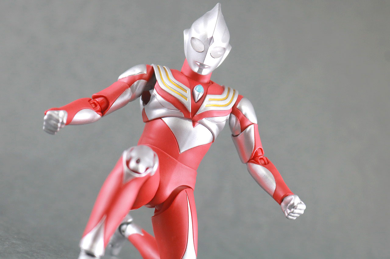 S.H.フィギュアーツ　ウルトラマンティガ パワータイプ　真骨彫製法　レビュー