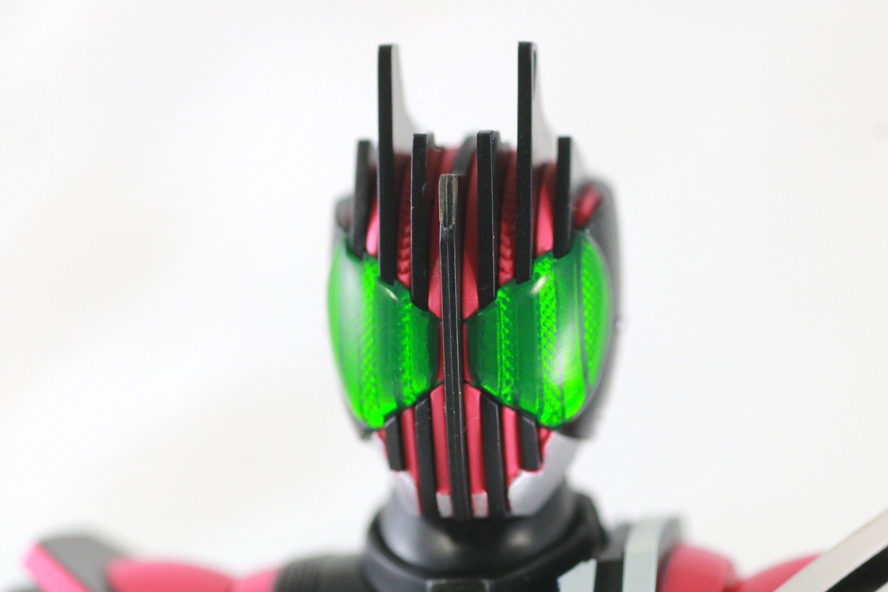 S.H.フィギュアーツ　仮面ライダーディケイド　真骨彫製法　50th Anniversary Ver.　レビュー　本体