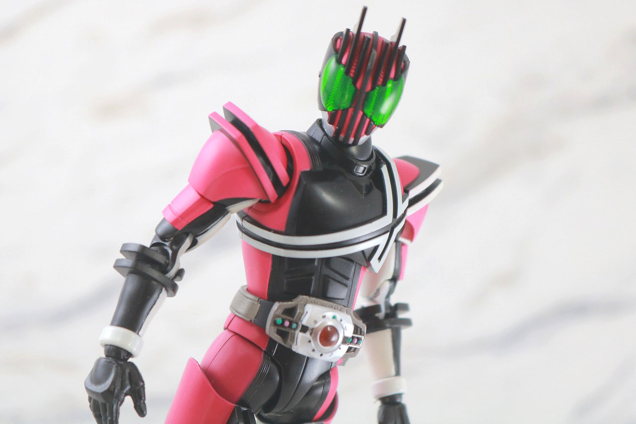 S.H.フィギュアーツ　仮面ライダーディケイド　真骨彫製法　50th Anniversary Ver.　レビュー　アクション