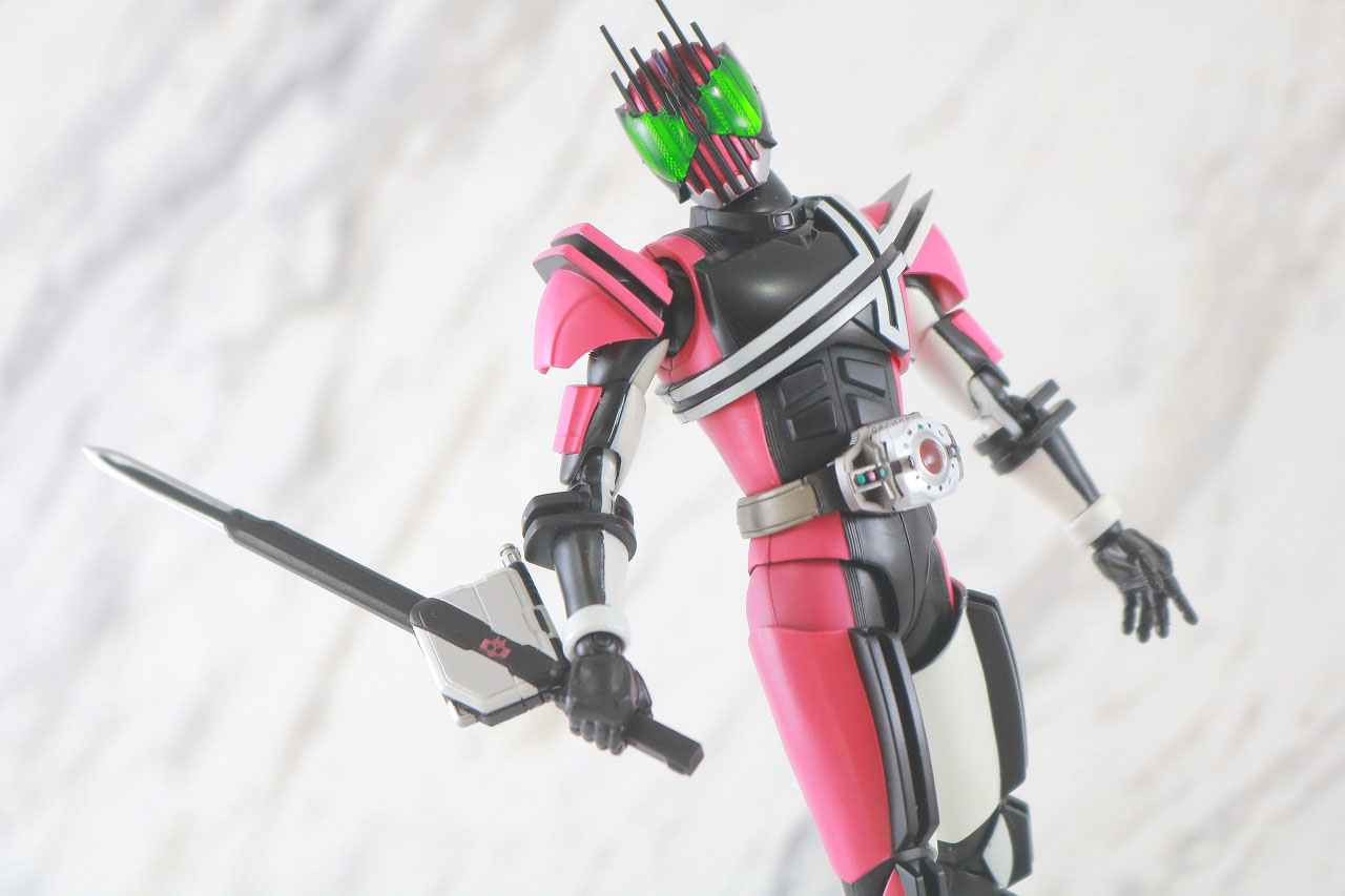 S.H.フィギュアーツ　仮面ライダーディケイド　真骨彫製法　50th Anniversary Ver.　レビュー　アクション