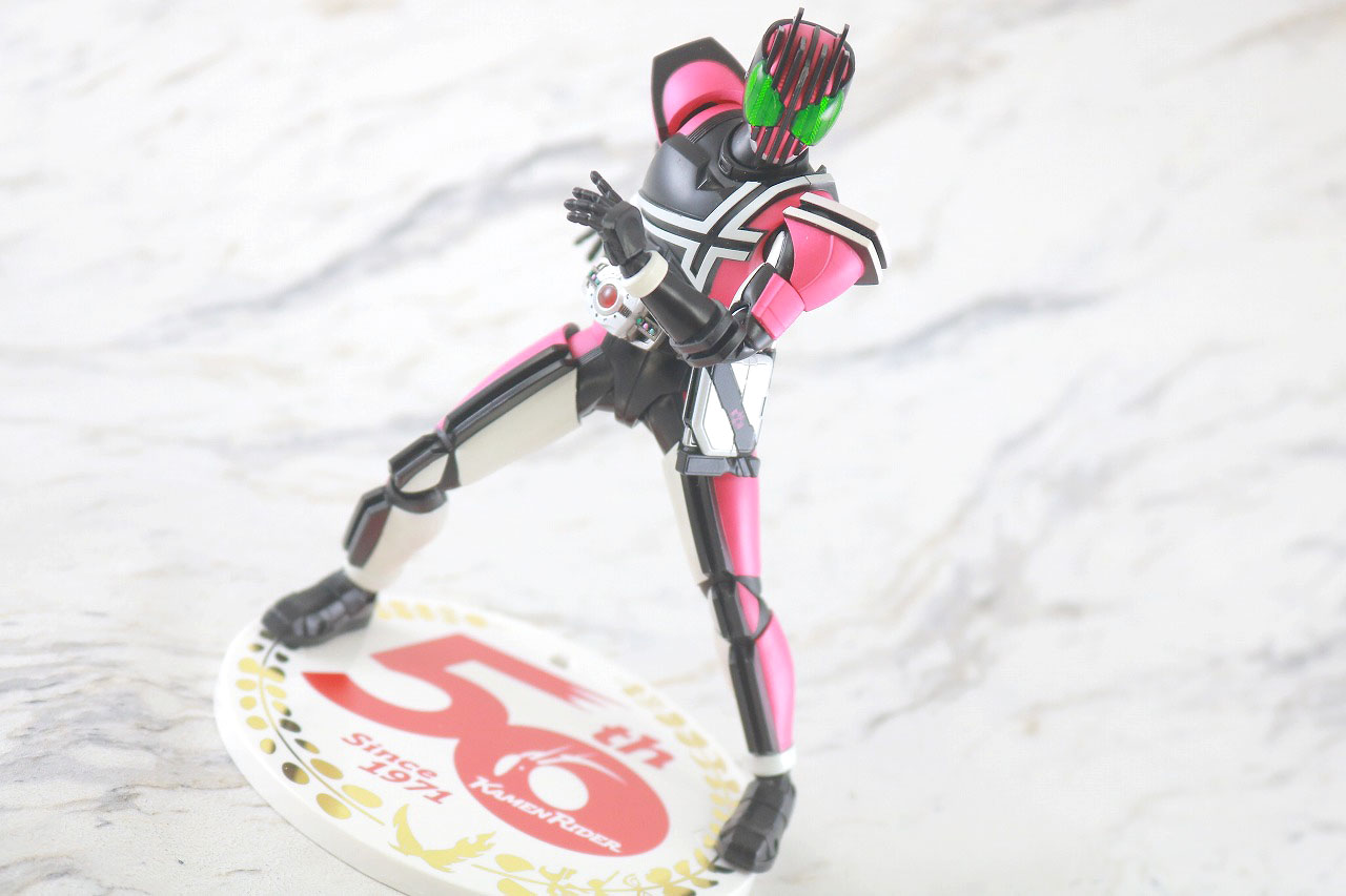 S.H.フィギュアーツ　仮面ライダーディケイド　真骨彫製法　50th Anniversary Ver.　レビュー　アクション