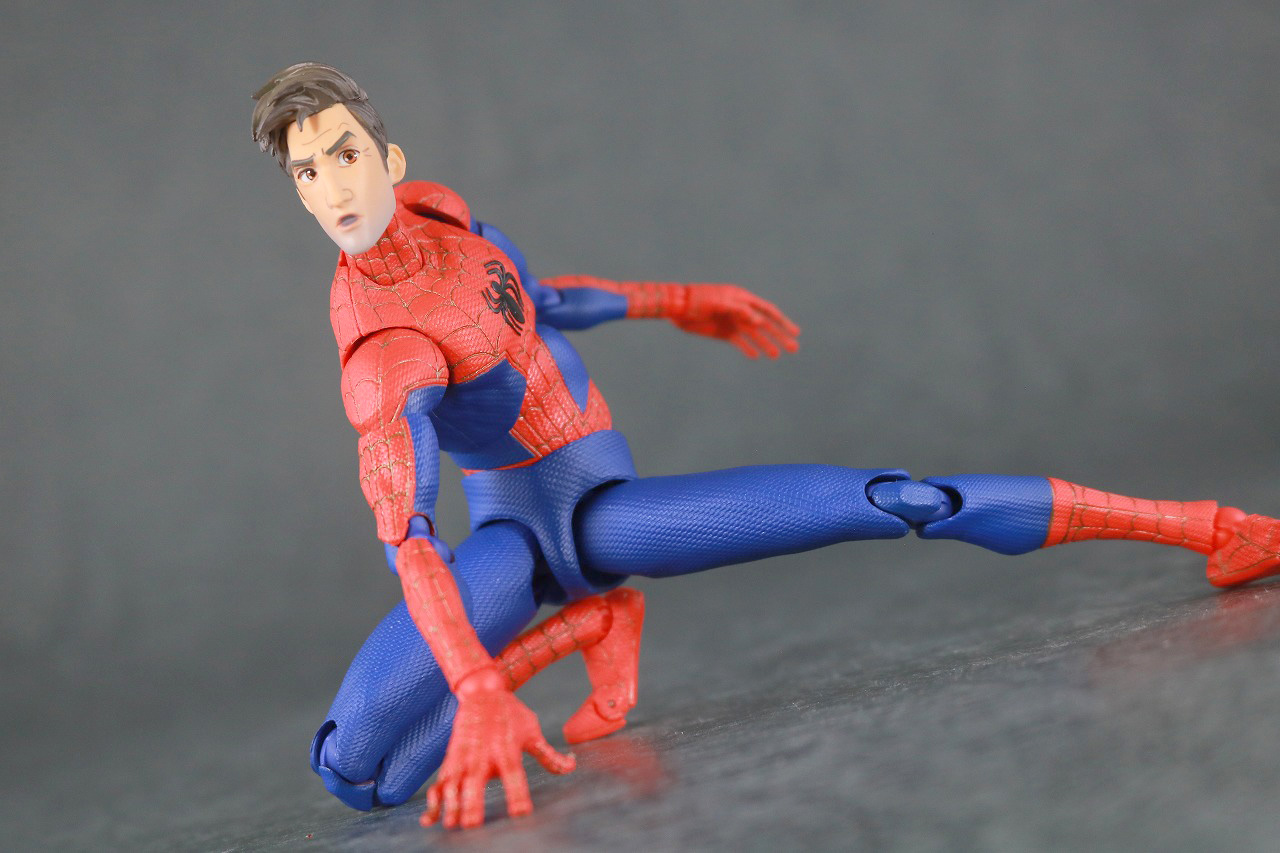 千値練 SVアクション　スパイダーマン　ピーター・B・パーカー　レビュー　アクション