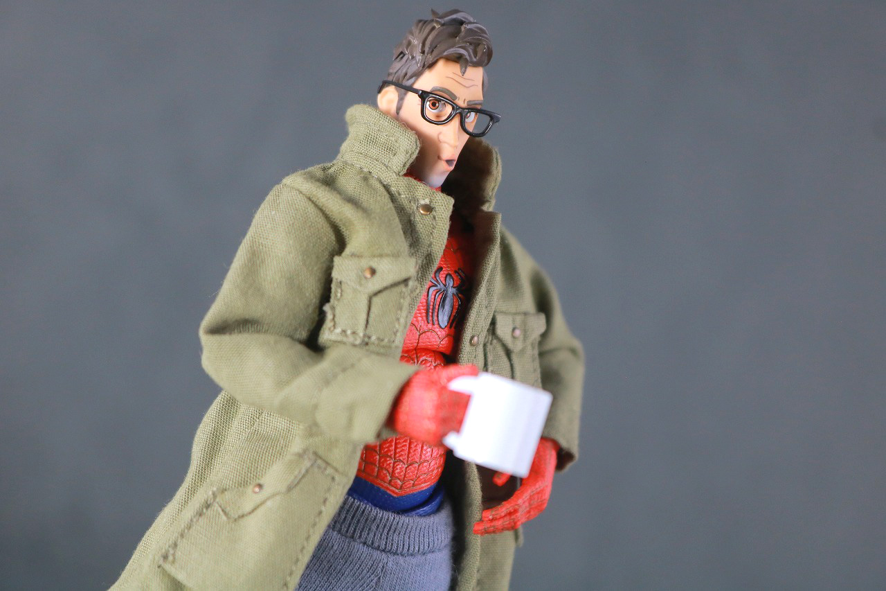 千値練 SVアクション　スパイダーマン　ピーター・B・パーカー　レビュー　MAFEX　服　アクション