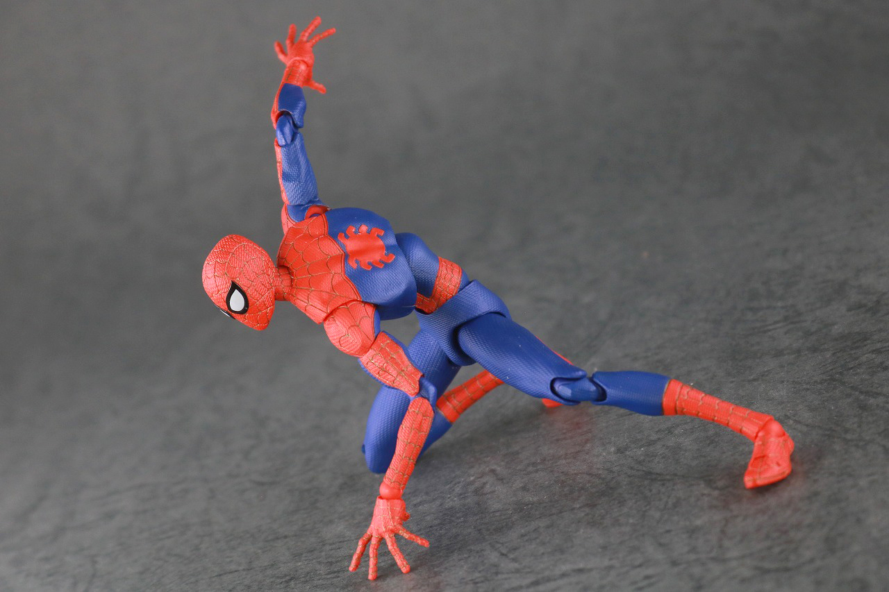 千値練 SVアクション　スパイダーマン　ピーター・B・パーカー　レビュー　ピーター・パーカー　アクション