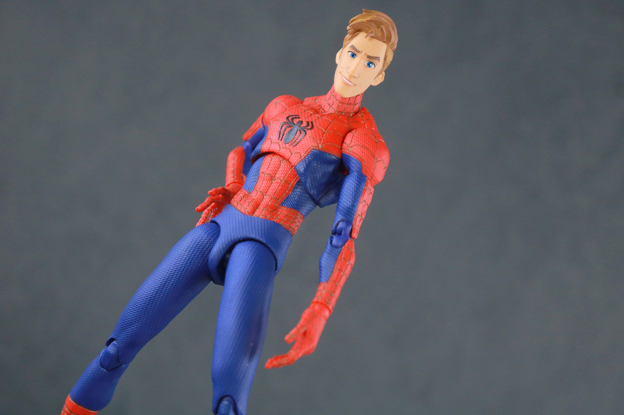 千値練 SVアクション　スパイダーマン　ピーター・B・パーカー　レビュー　ピーター・パーカー　アクション