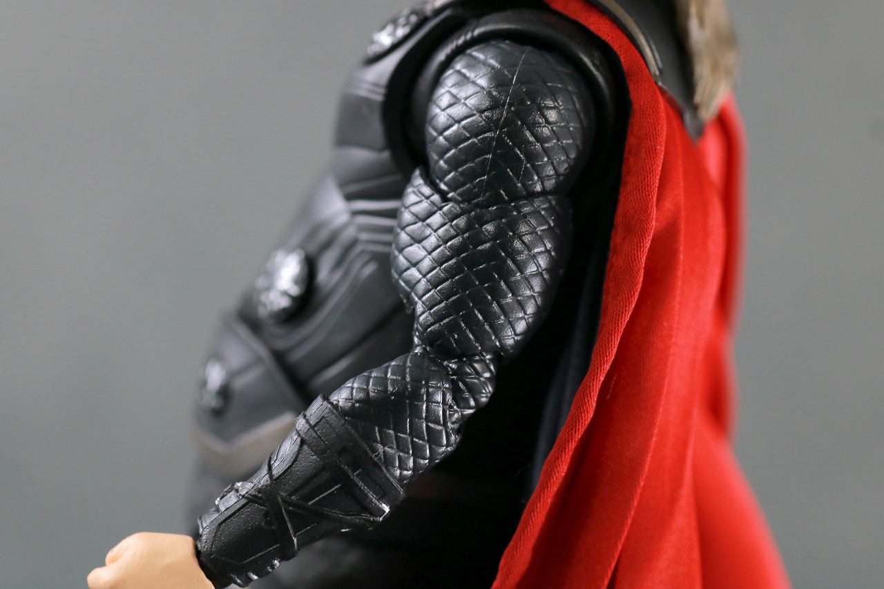 MAFEX　マフェックス　ソー　アベンジャーズ　エンドゲーム　レビュー　本体