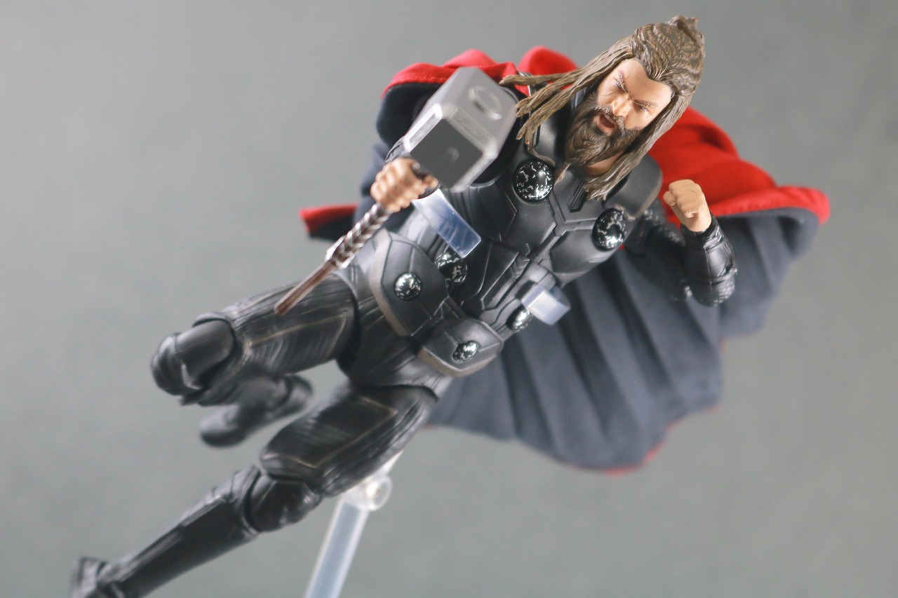 MAFEX　マフェックス　ソー　アベンジャーズ　エンドゲーム　レビュー　アクション