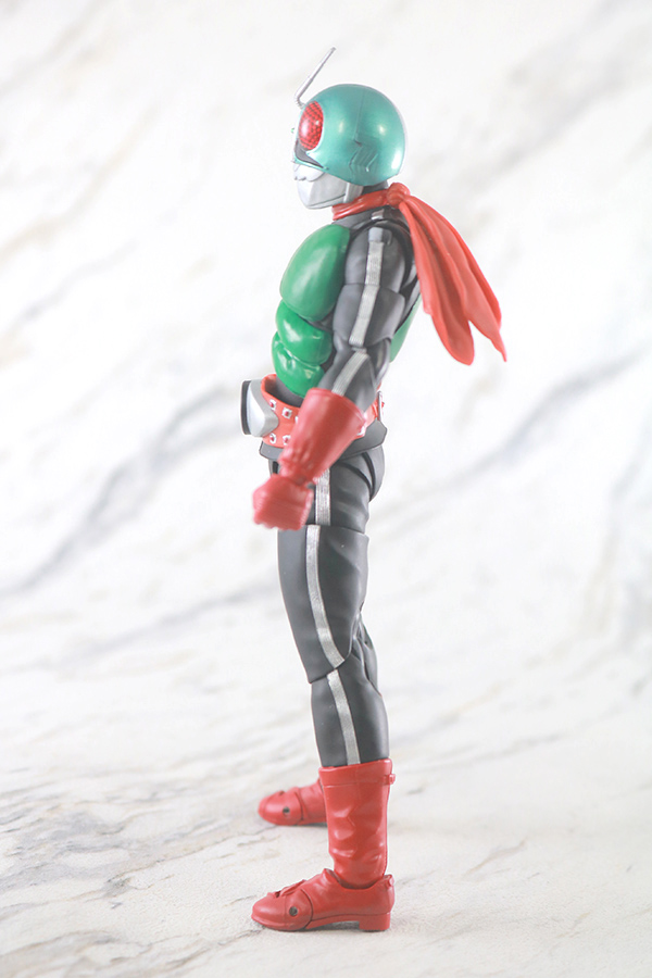 S.H.フィギュアーツ　仮面ライダー新2号　真骨彫製法　50th Anniversary Ver.　レビュー　本体