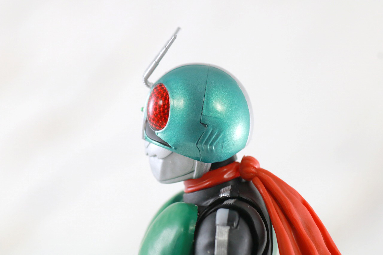 S.H.フィギュアーツ　仮面ライダー新2号　真骨彫製法　50th Anniversary Ver.　レビュー　本体