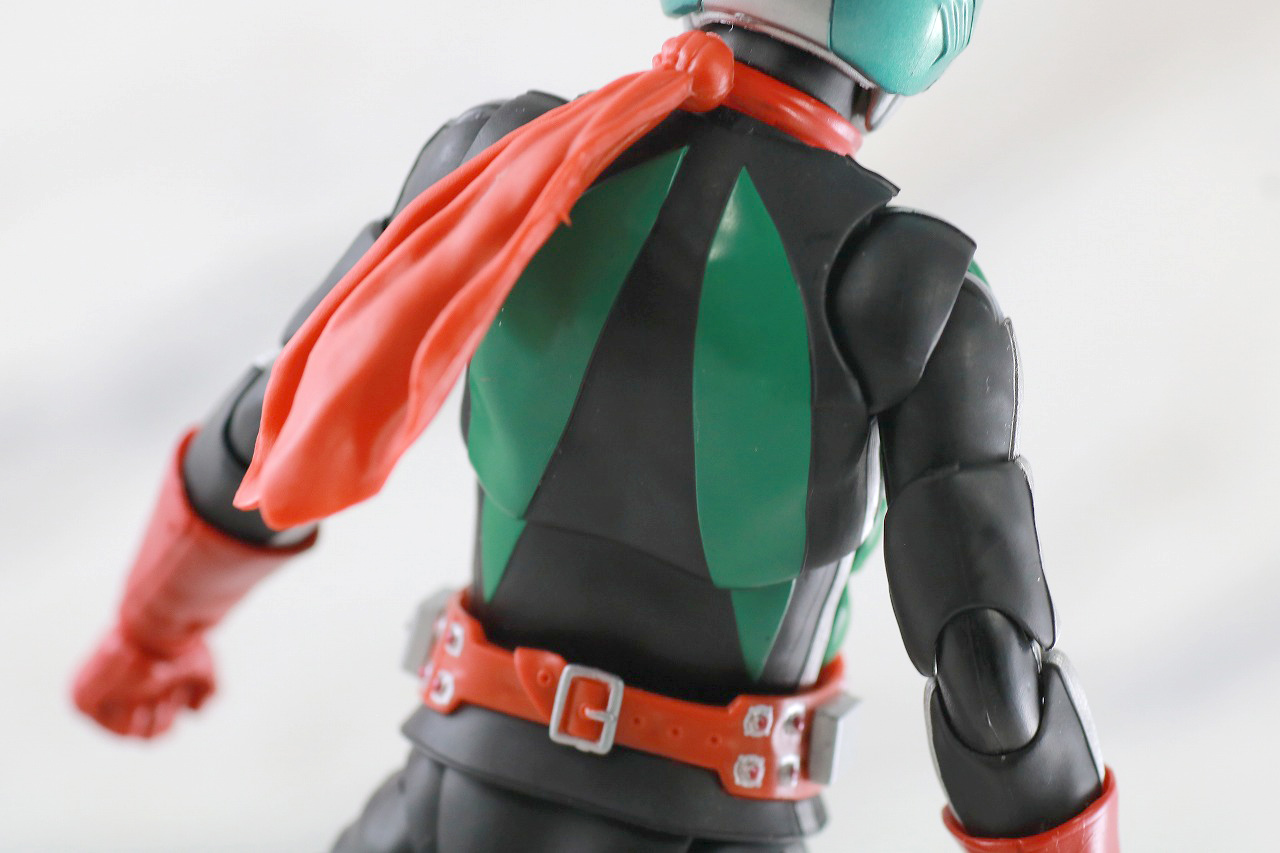 S.H.フィギュアーツ　仮面ライダー新2号　真骨彫製法　50th Anniversary Ver.　レビュー　本体