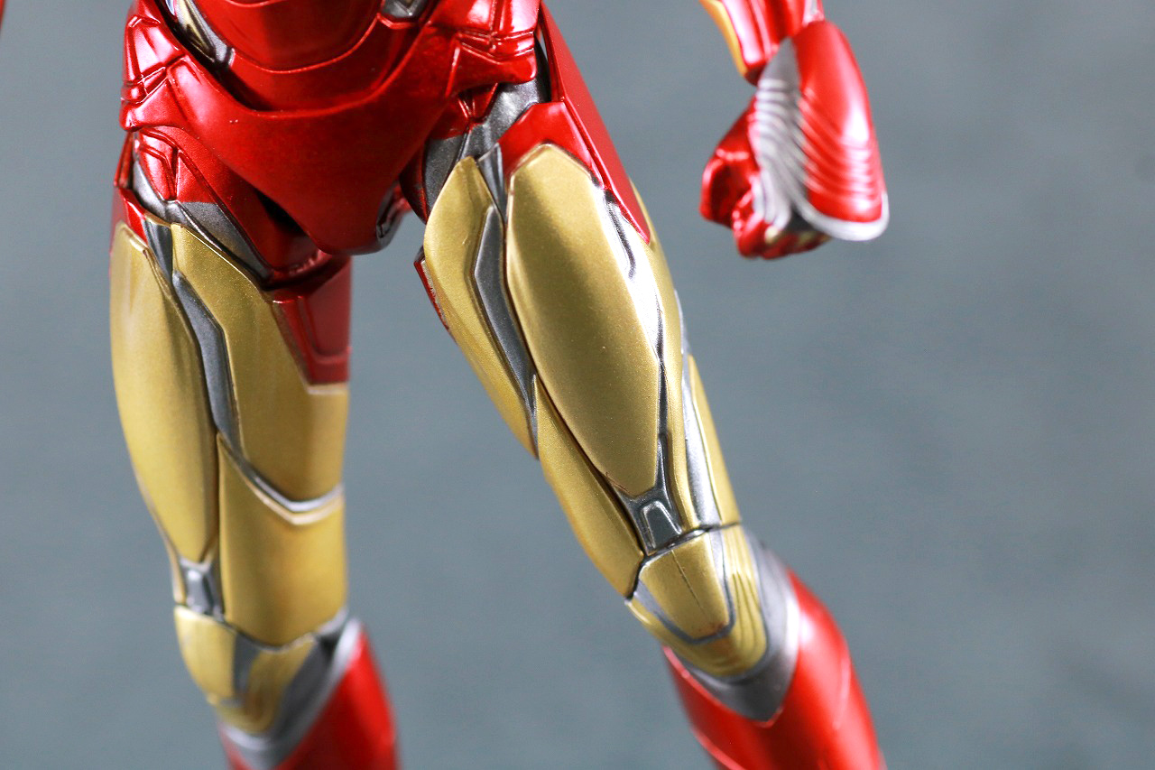 MAFEX　マフェックス　アイアンマン　マーク85　アベンジャーズ　エンドゲーム　レビュー　本体