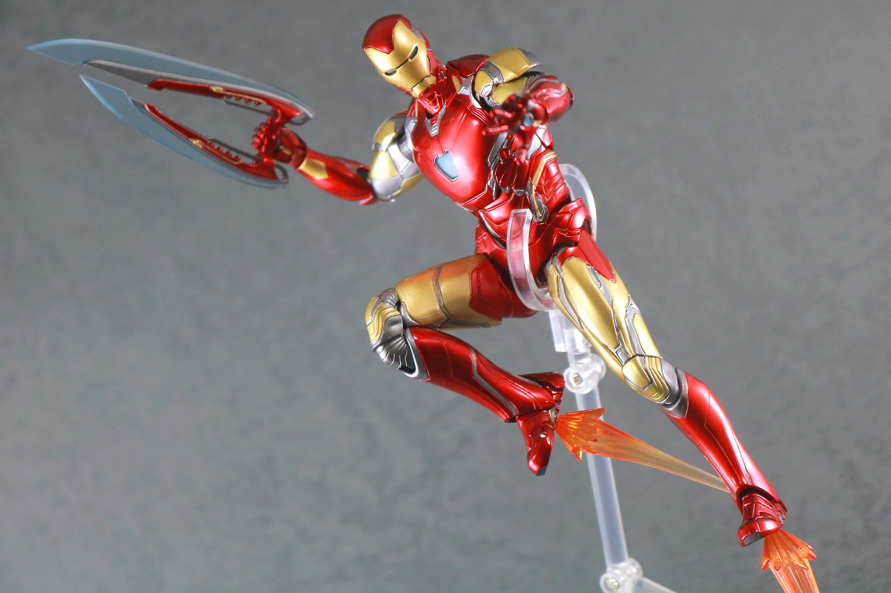 MAFEX　マフェックス　アイアンマン　マーク85　アベンジャーズ　エンドゲーム　レビュー　アクション