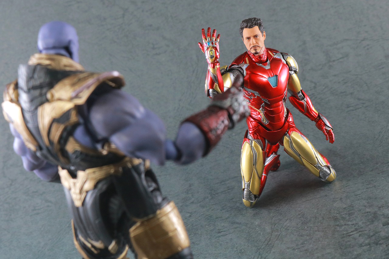 MAFEX　マフェックス　アイアンマン　マーク85　アベンジャーズ　エンドゲーム　レビュー　アクション