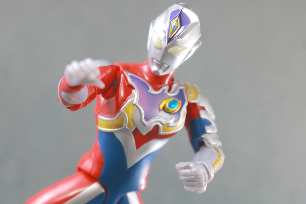 ウルトラアクションフィギュア　ウルトラマンデッカー　フラッシュタイプ　レビュー　アクション